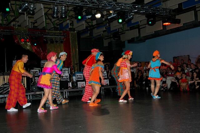 min 2005 11 12 fous swing 186